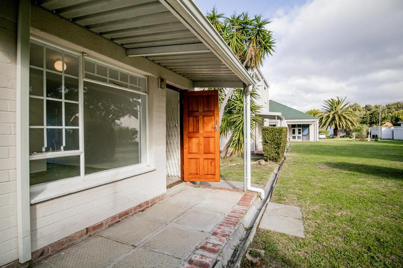 To Let 0 Bedroom Property for Rent in Bergvliet Western Cape